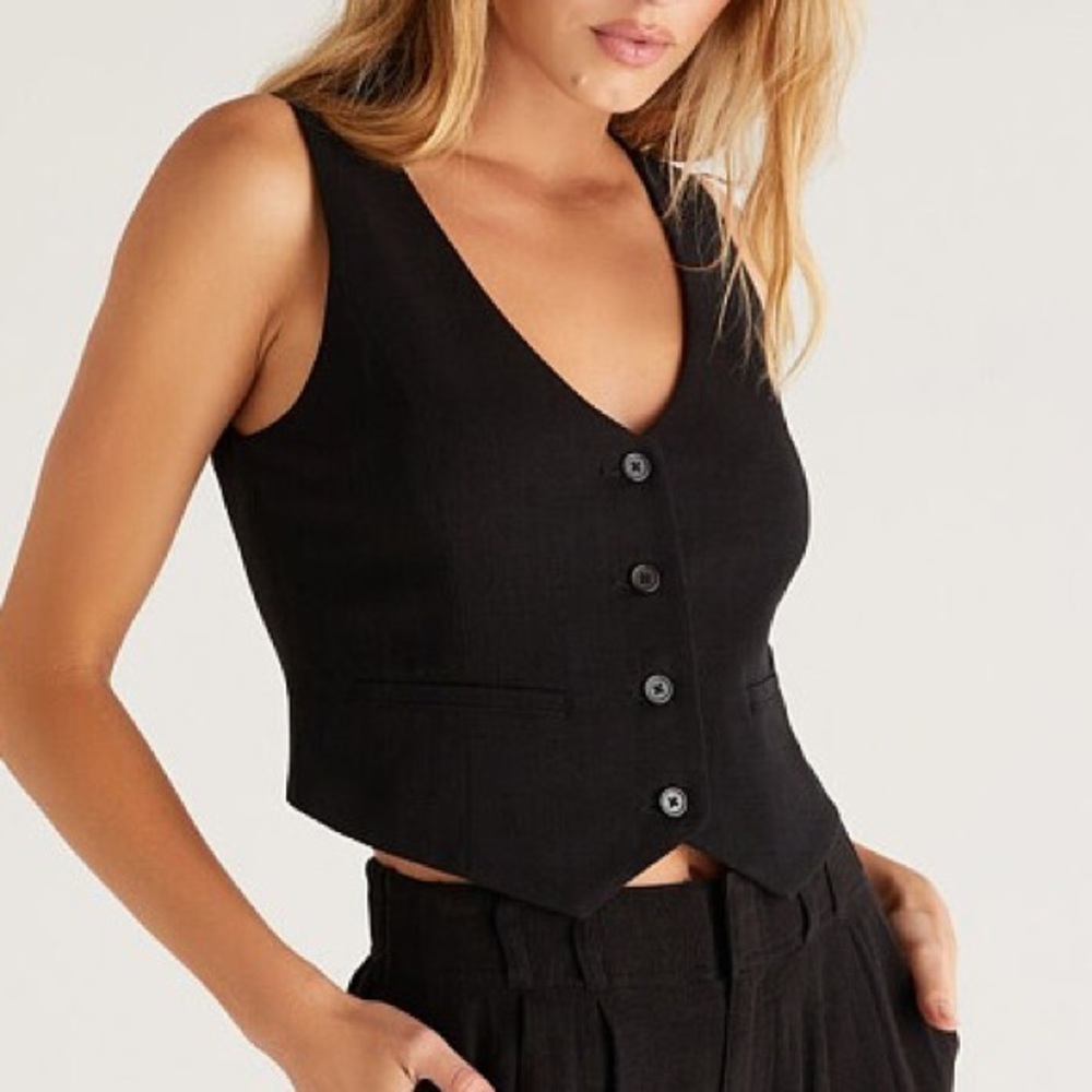 Z Supply Eleanor Vest in Black